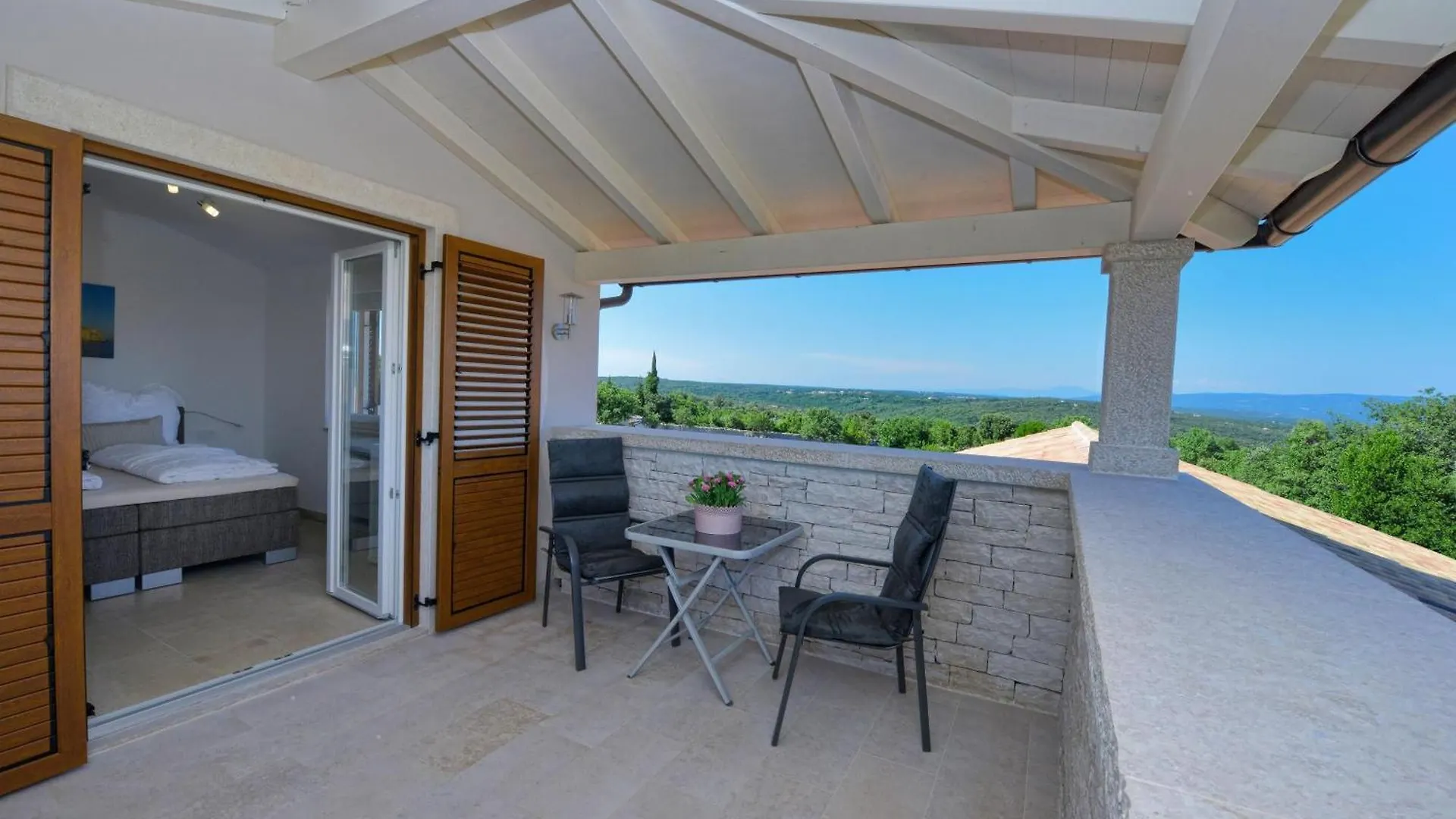 Schoenes Ferienhaus Eufemija Mit Pool Kavran