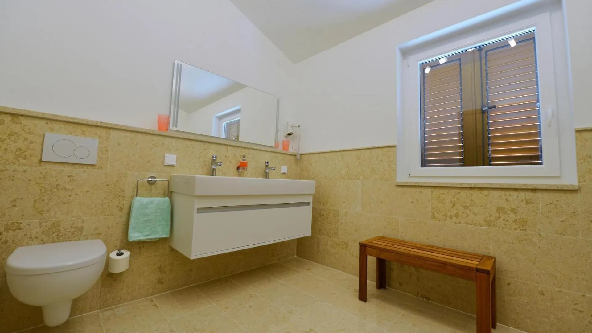 Schoenes Ferienhaus Eufemija Mit Pool Kavran Holiday home