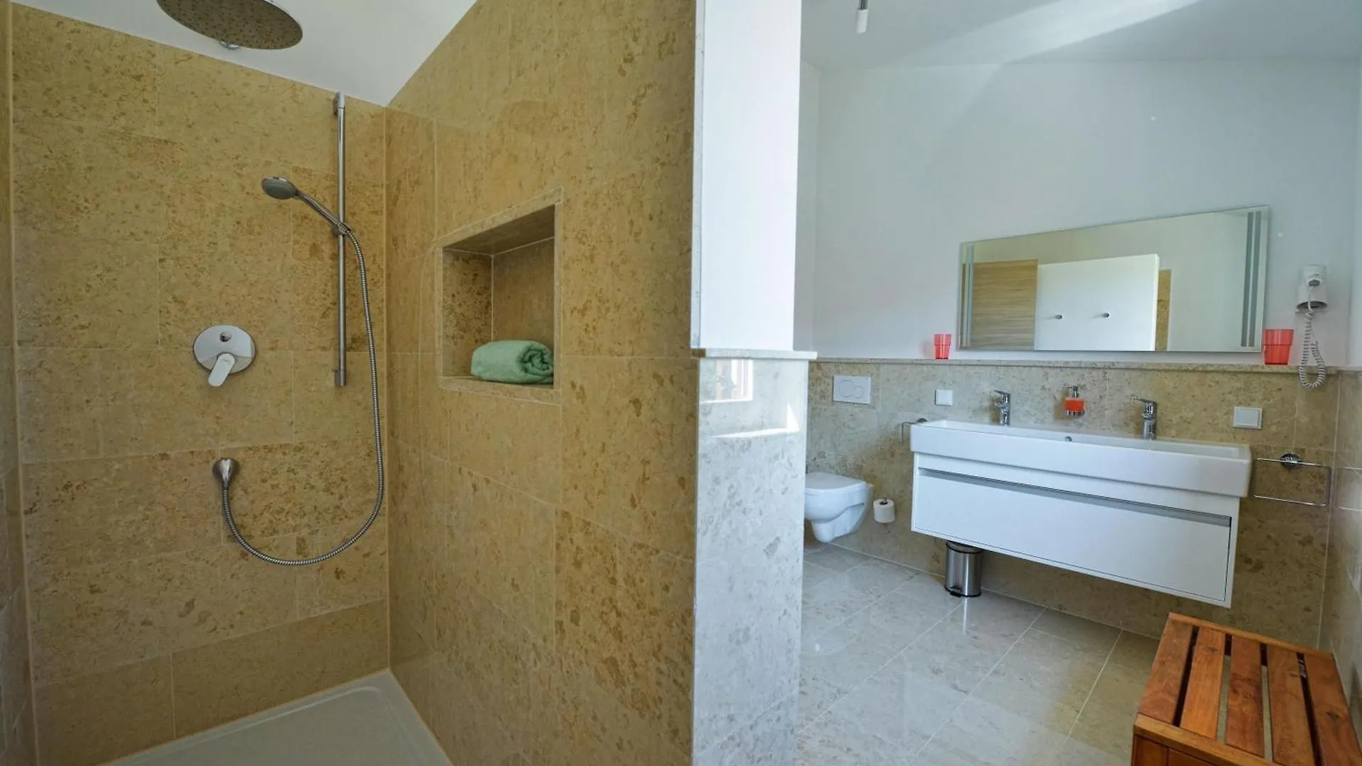 Schoenes Ferienhaus Eufemija Mit Pool Kavran