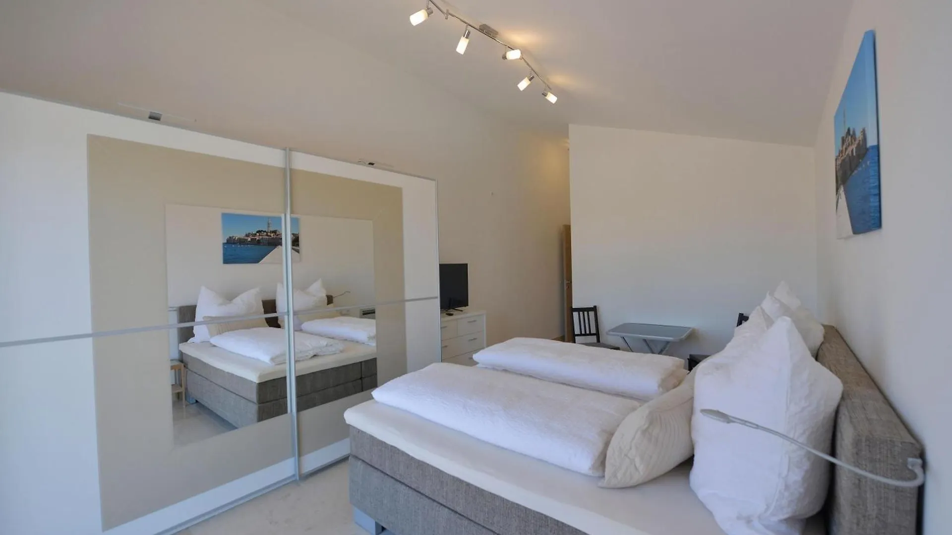 Schoenes Ferienhaus Eufemija Mit Pool Kavran 0*,  Croatia
