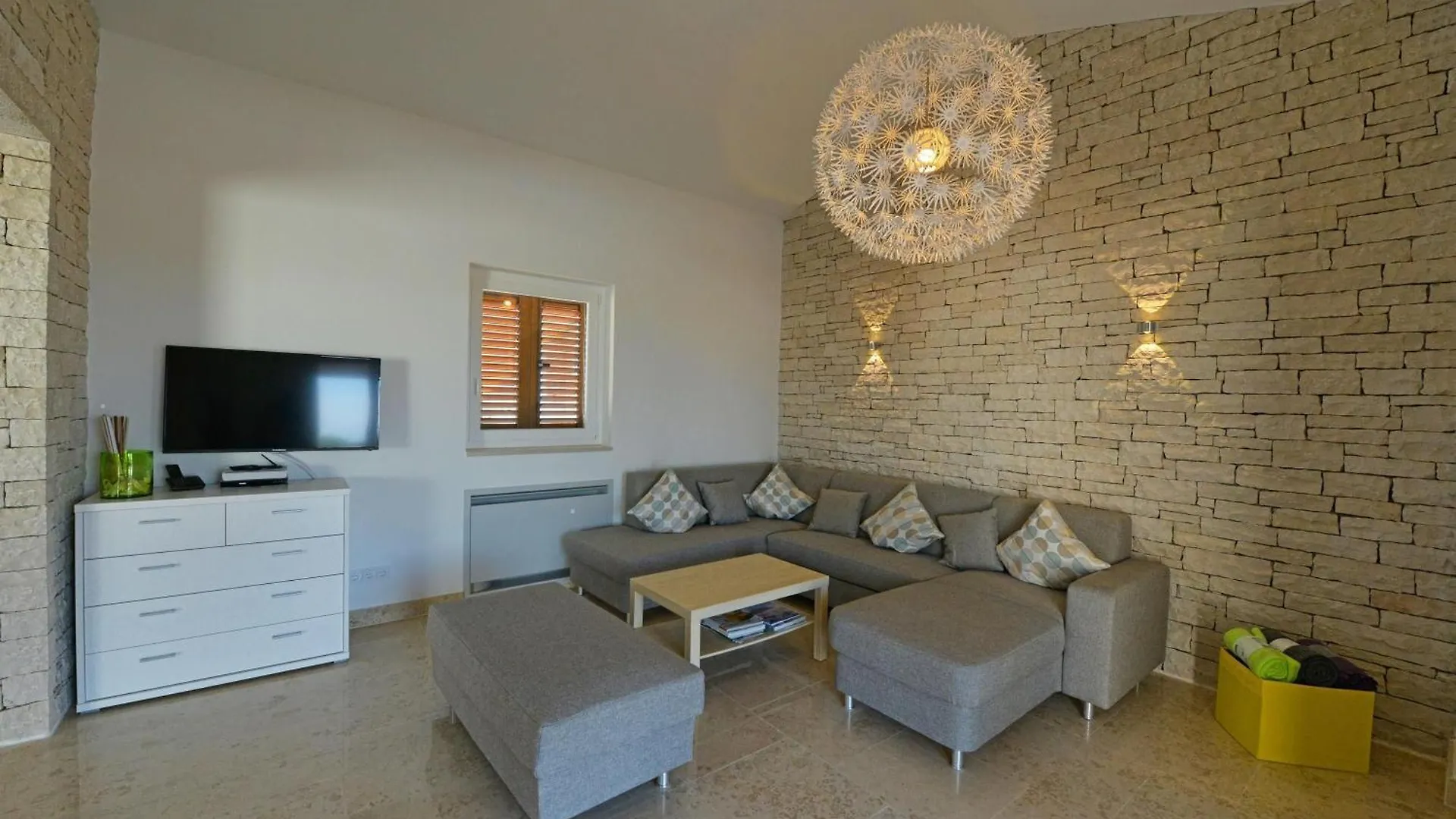Schoenes Ferienhaus Eufemija Mit Pool Kavran