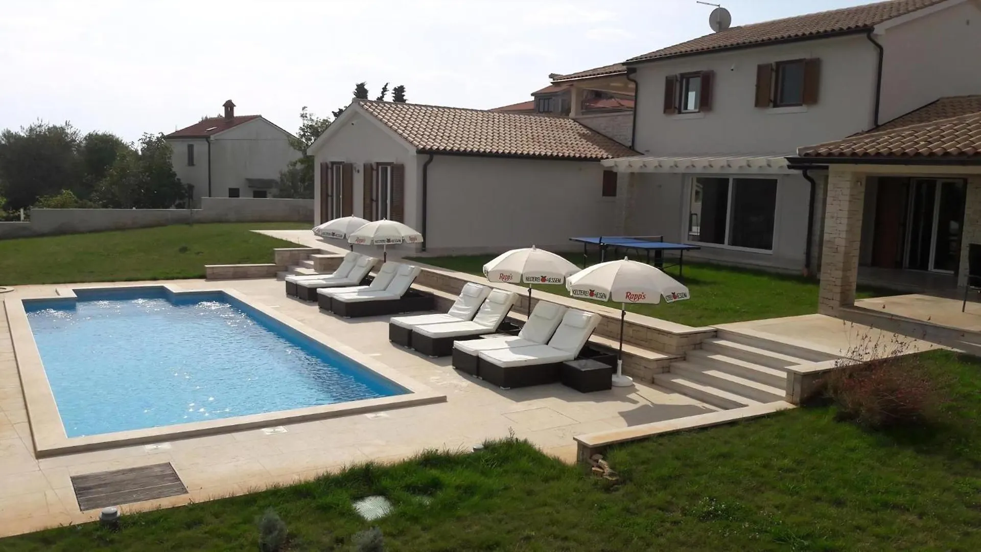 Schoenes Ferienhaus Eufemija Mit Pool Kavran