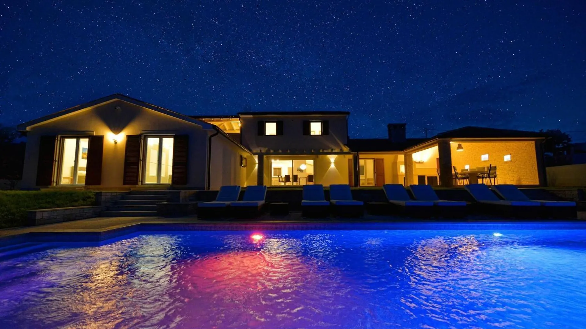 Holiday home Schoenes Ferienhaus Eufemija Mit Pool Kavran Croatia